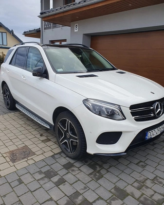 Mercedes-Benz GLE cena 224900 przebieg: 111000, rok produkcji 2018 z Dzierżoniów małe 631